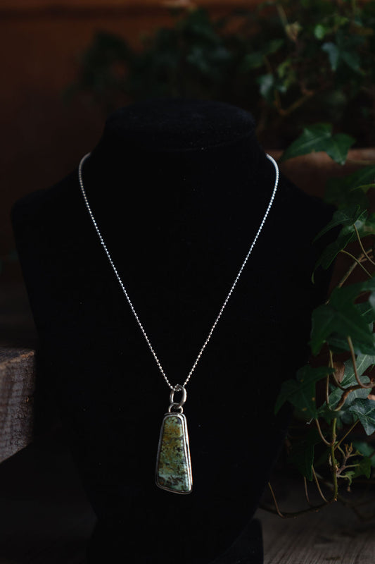 Rustic Green Hubei Pendant